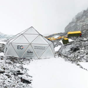 hubs on Mt. Everest beating world records